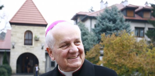 Mons. Franjo Komarica | Fuente: slobodnadalmacija.hr