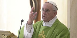 Papa Francisco ¿Somos cristianos o mundanos? Dios nos juzgará con la misma medida