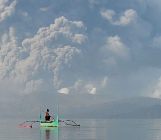 Taal-Volcano-Filippine-foto-AFP